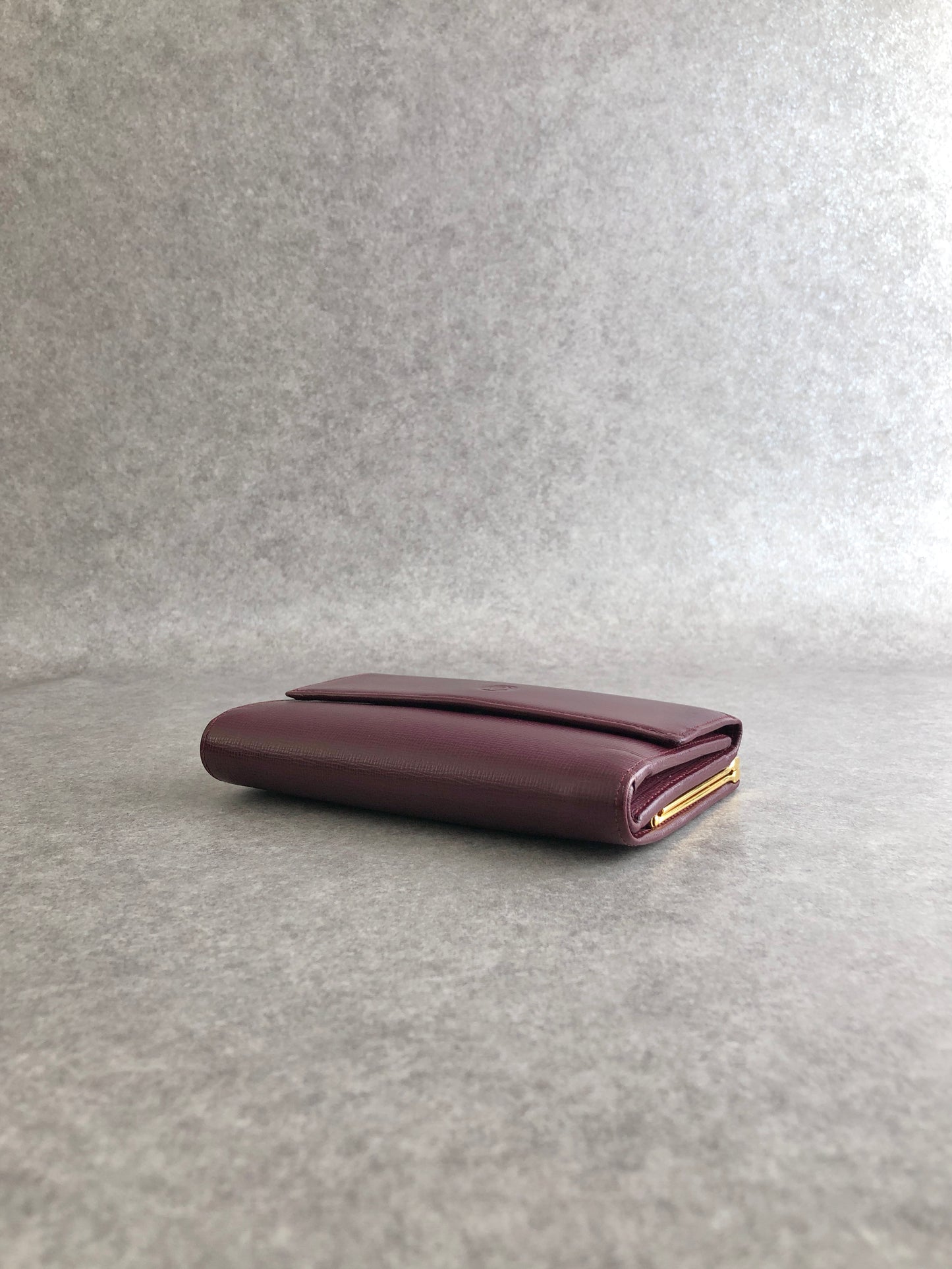Cartier Logo Embossed Folded Wallet Bordeaux Vintage g2uux3