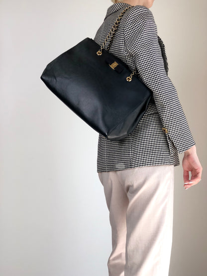 Salvatore Ferragamo Vala Ribbon Handbag Chain Shoulder bag Black Vintage 7fajd7