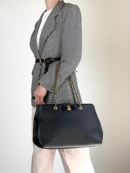 Salvatore Ferragamo Vala Ribbon Handbag Chain Shoulder bag Black Vintage 7fajd7