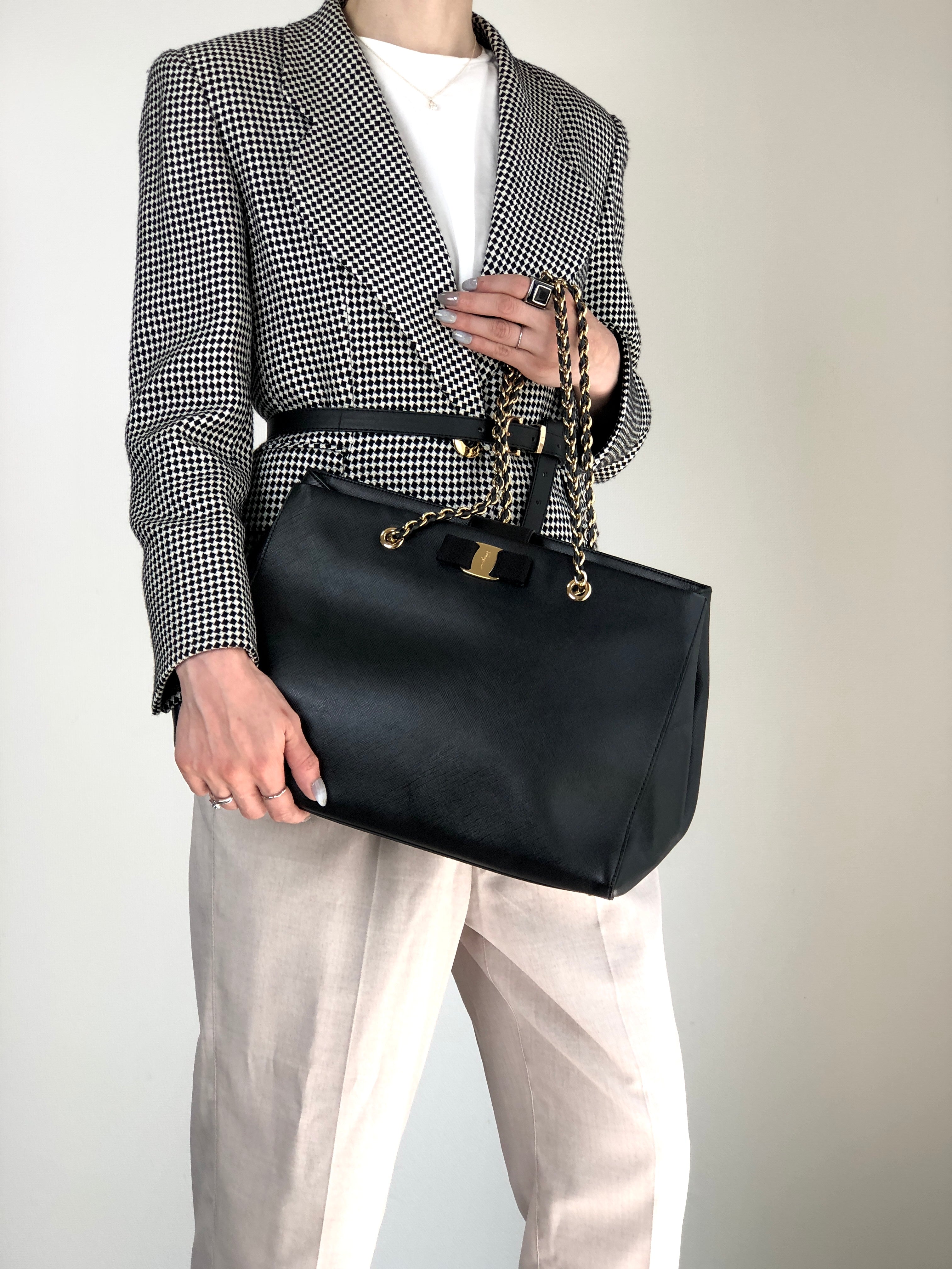 Vintage Salvatore Ferragamo | VintageShop solo
