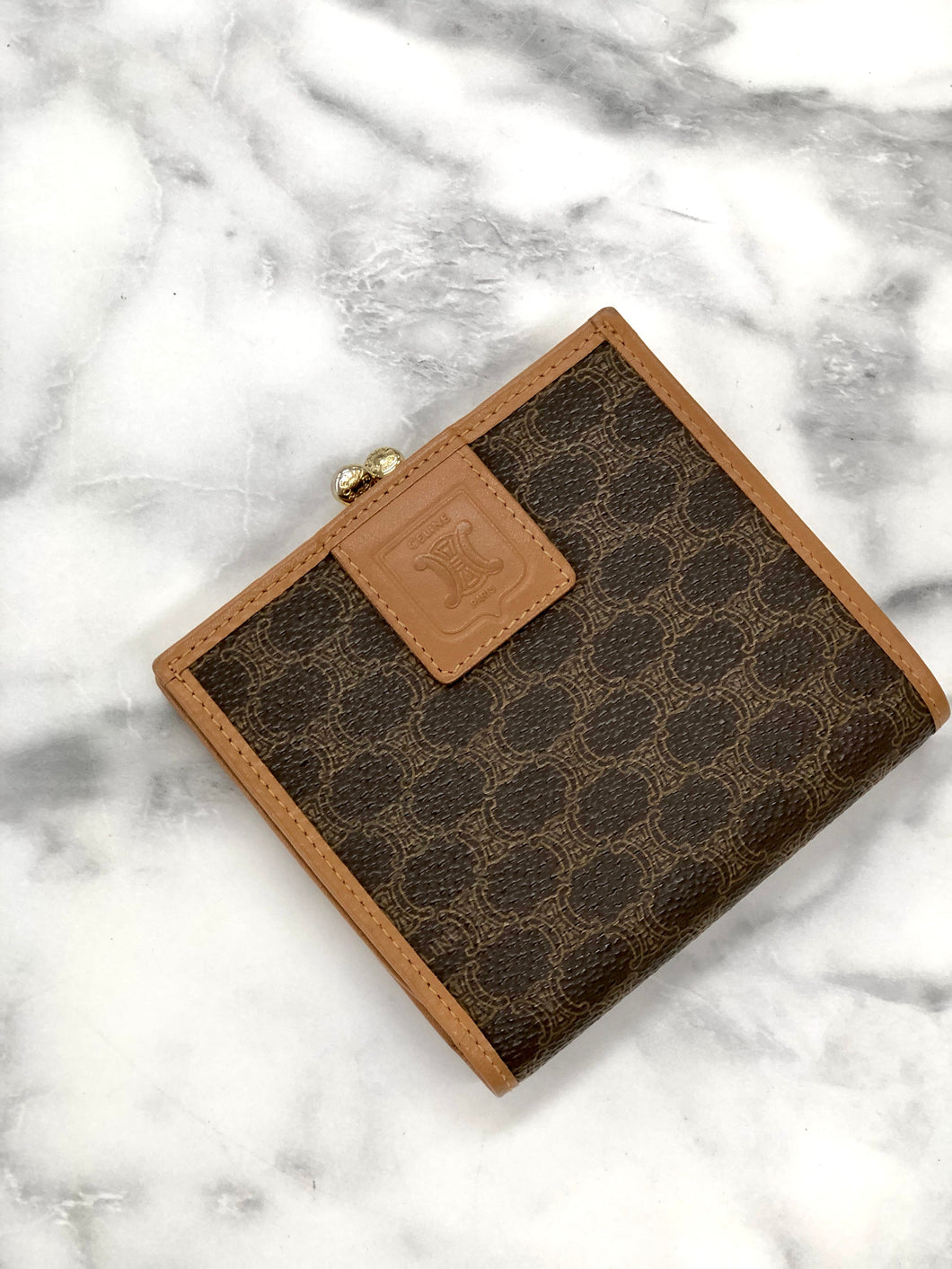 CELINE Macadam Blason Clasp Wallet Brown 6warf7