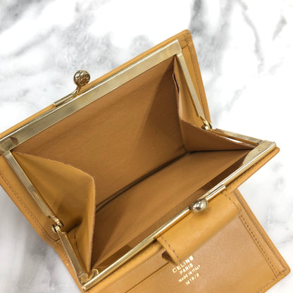 CELINE Macadam Blason Clasp Wallet Brown uphxmp