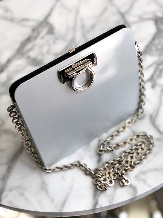 Salvatore Ferragamo Gancini Crossbody Shoulderbag Aluminum Silver Vintage Old tynsct