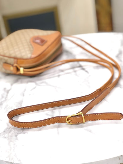 CELINE Macadam Blason Shoulderbag Beige Vintage Old celine 453zb4