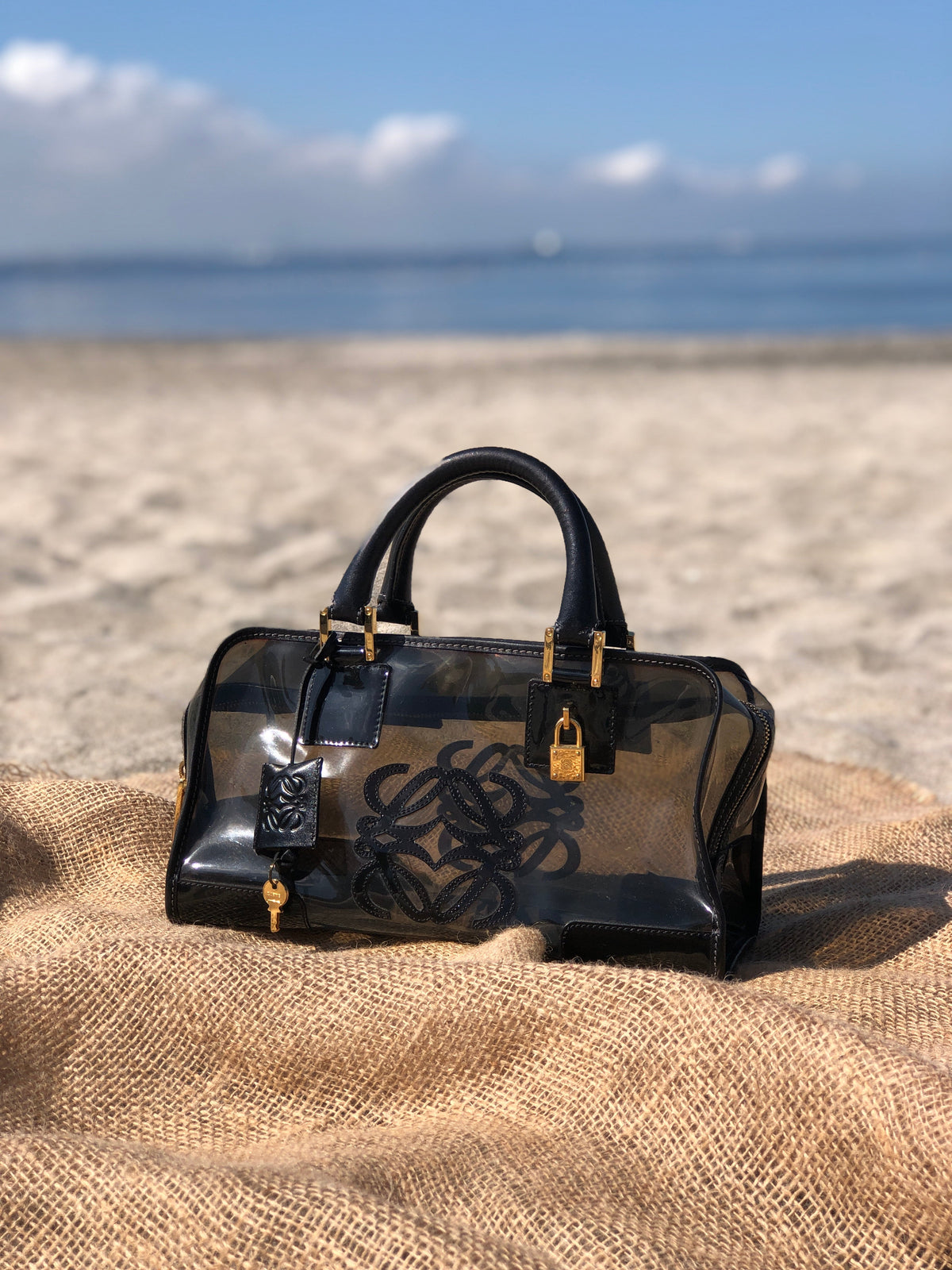 LOEWE Amazona 28 Anagram Clear Vinyl Handbag Black Vintage mgct76 