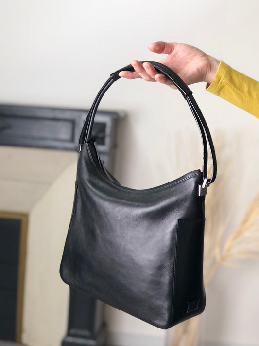 GUCCI Logo Shoulder bag Black Vintage rwdkrz