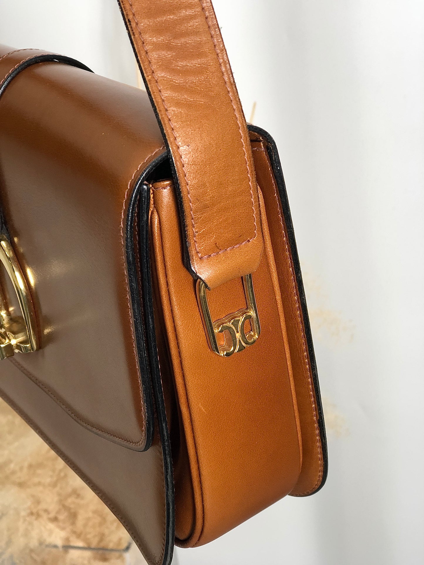 CELINE Triomphe Shoulder bag Camel Vintage jujrbn