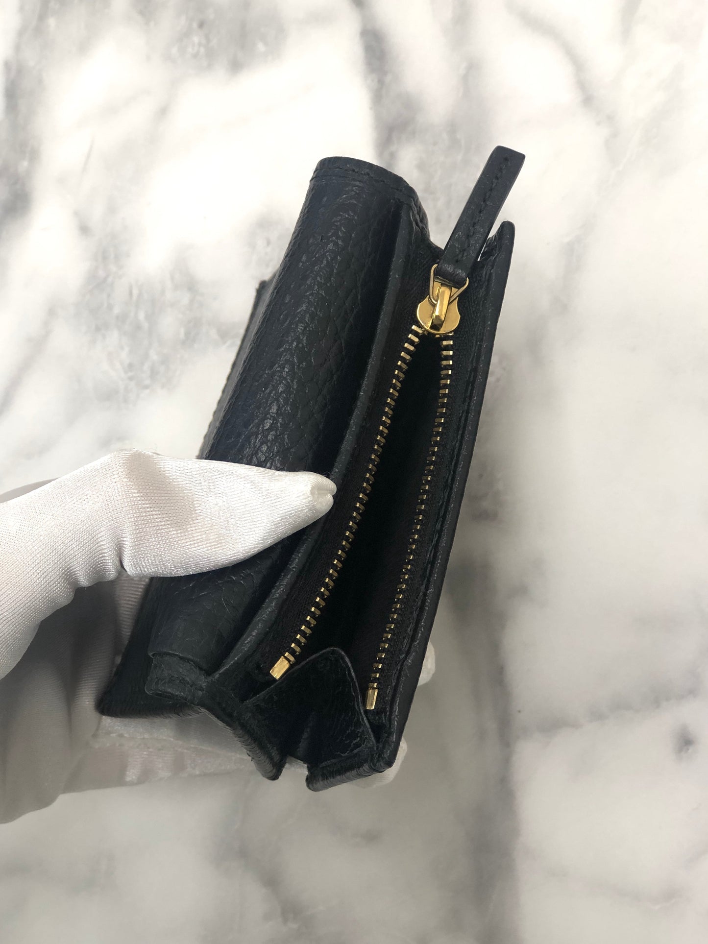 GUCCI Compact Wallet Marmont Black GG  yhbkcy