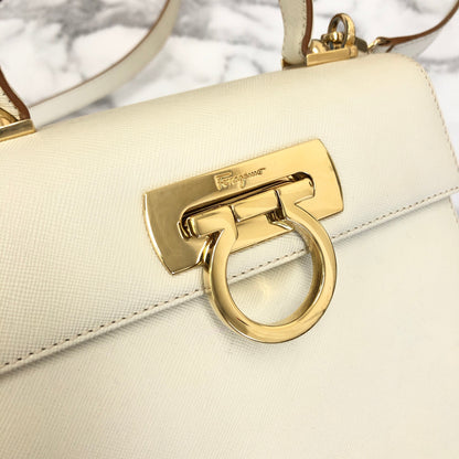 Salvatore Ferragamo Gancini 斜背包 手提包 肩背包 白色 復古 舊款 da7rgv