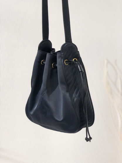 Yves Saint Laurent YSL Nylon Drawstring Shoulder bag Navy Vintage aags4s