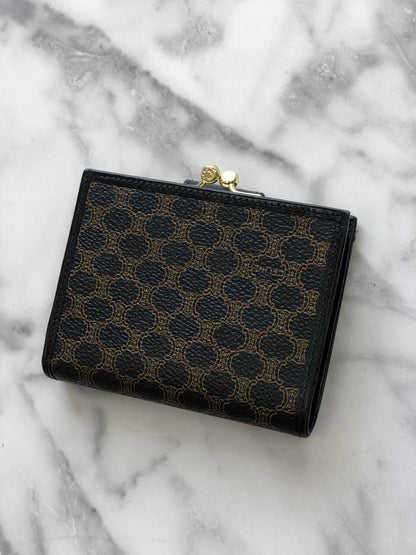 CELINE Wallet Macadam Blason Black ggcuyr