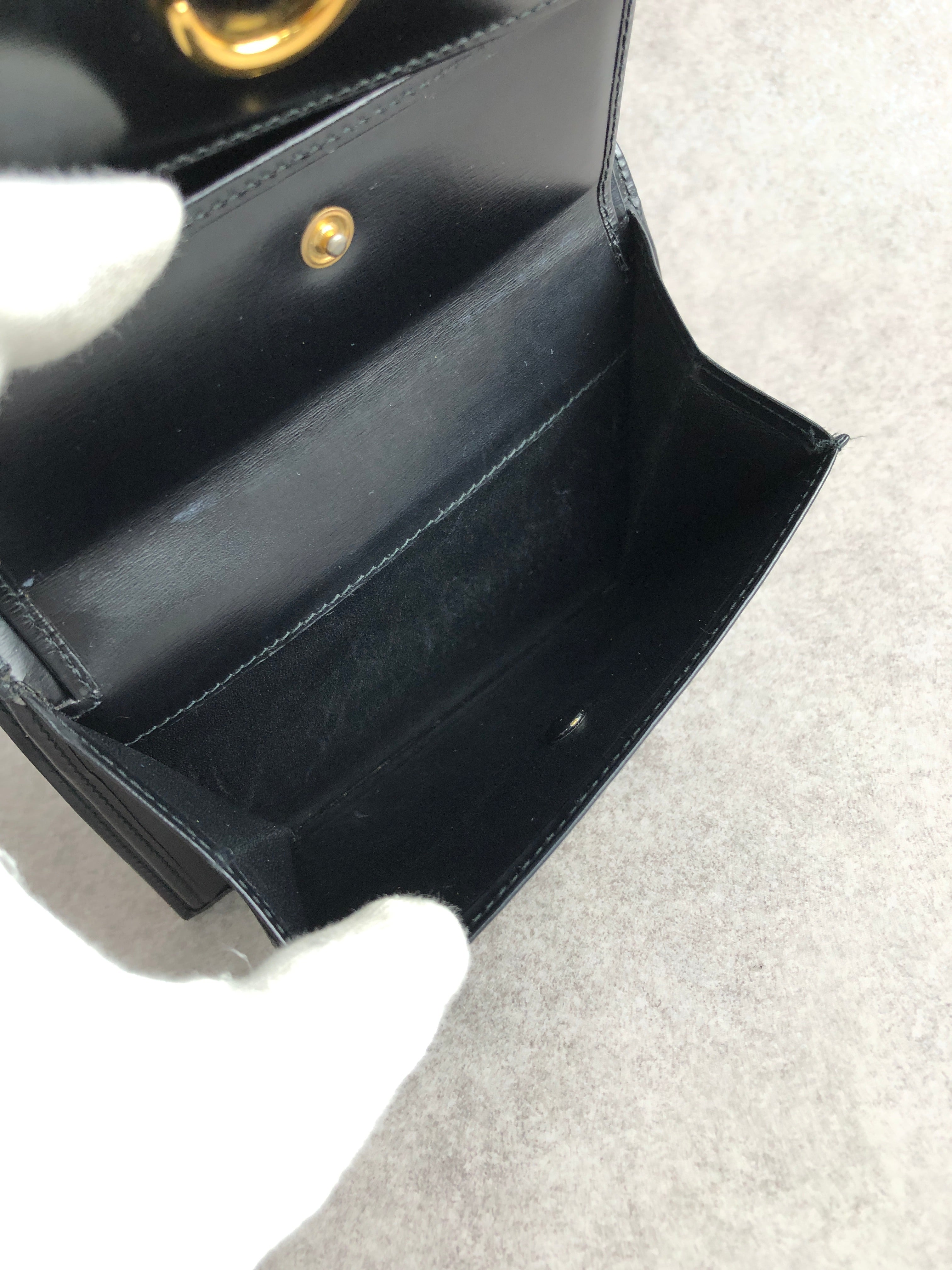 Cartier カルティエ　バック ゴールド 革ブラック カルティエパンテール バッグ ブラック ゴールド金具 レディース