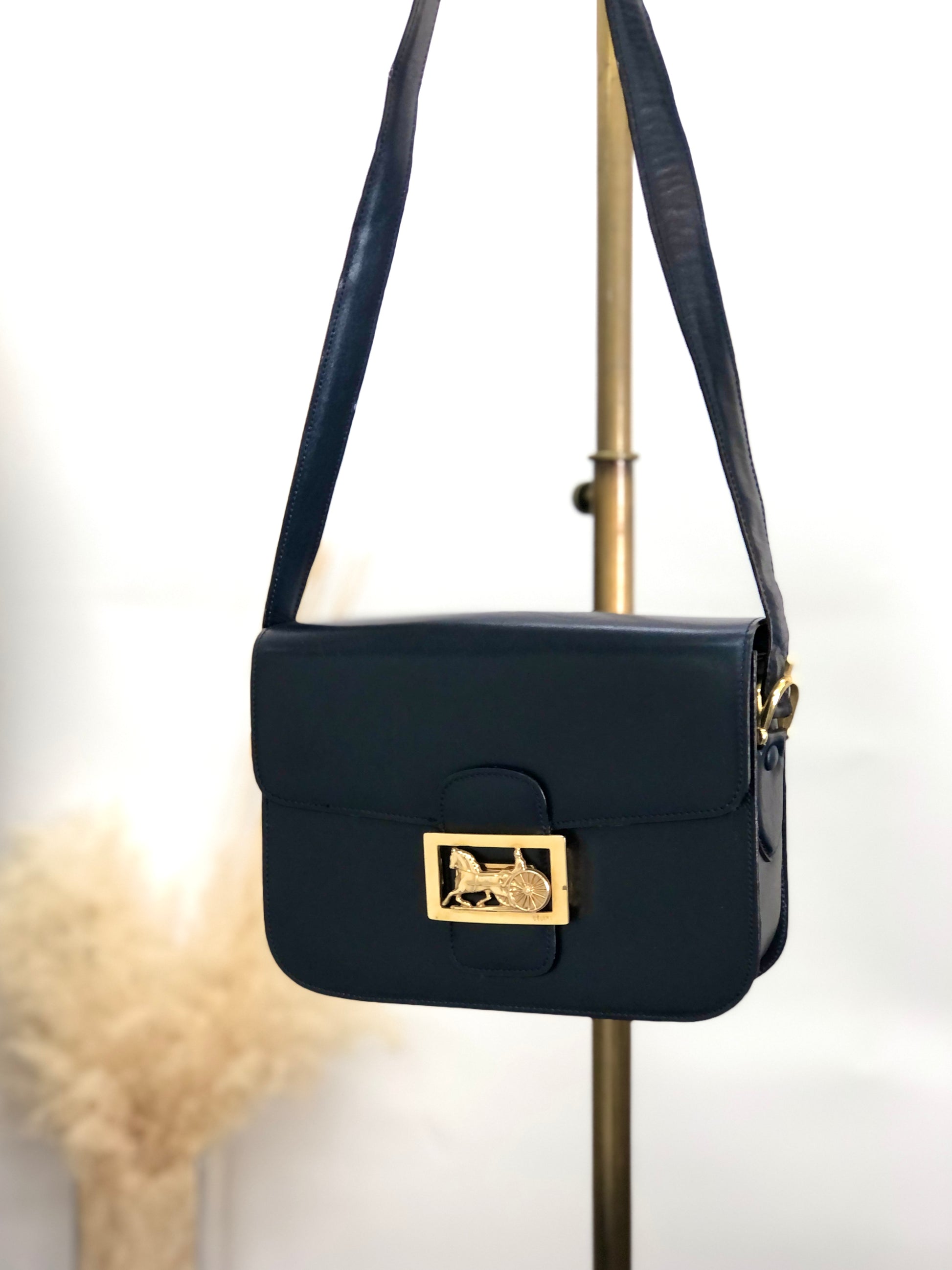 CELINE Horse Carriage Shoulder bag Navy Vintage 8fttsw