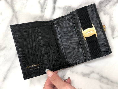 Salvatore Ferragamo Vala ribbon Lizard leather Compact Clasp Wallet Black Vintage Old rbc2gd