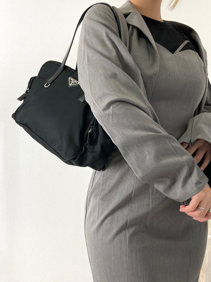 PRADA Triangle Logo Side Pocket Nylon Handbag Black Vintage z7gkye
