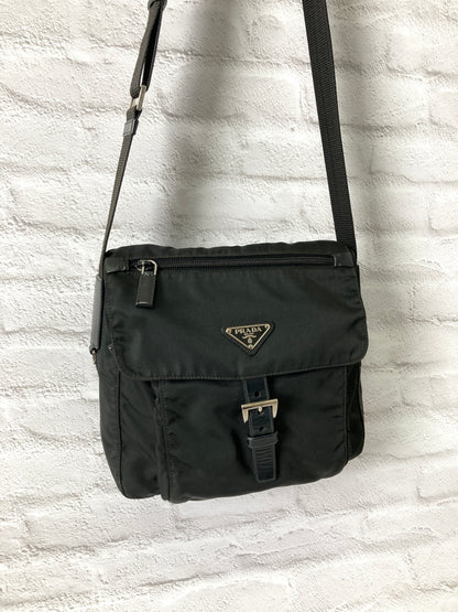 PRADA Triangle Logo Front Buckle Nylon Leather Shoulder bag Black Vintage ykd4wx