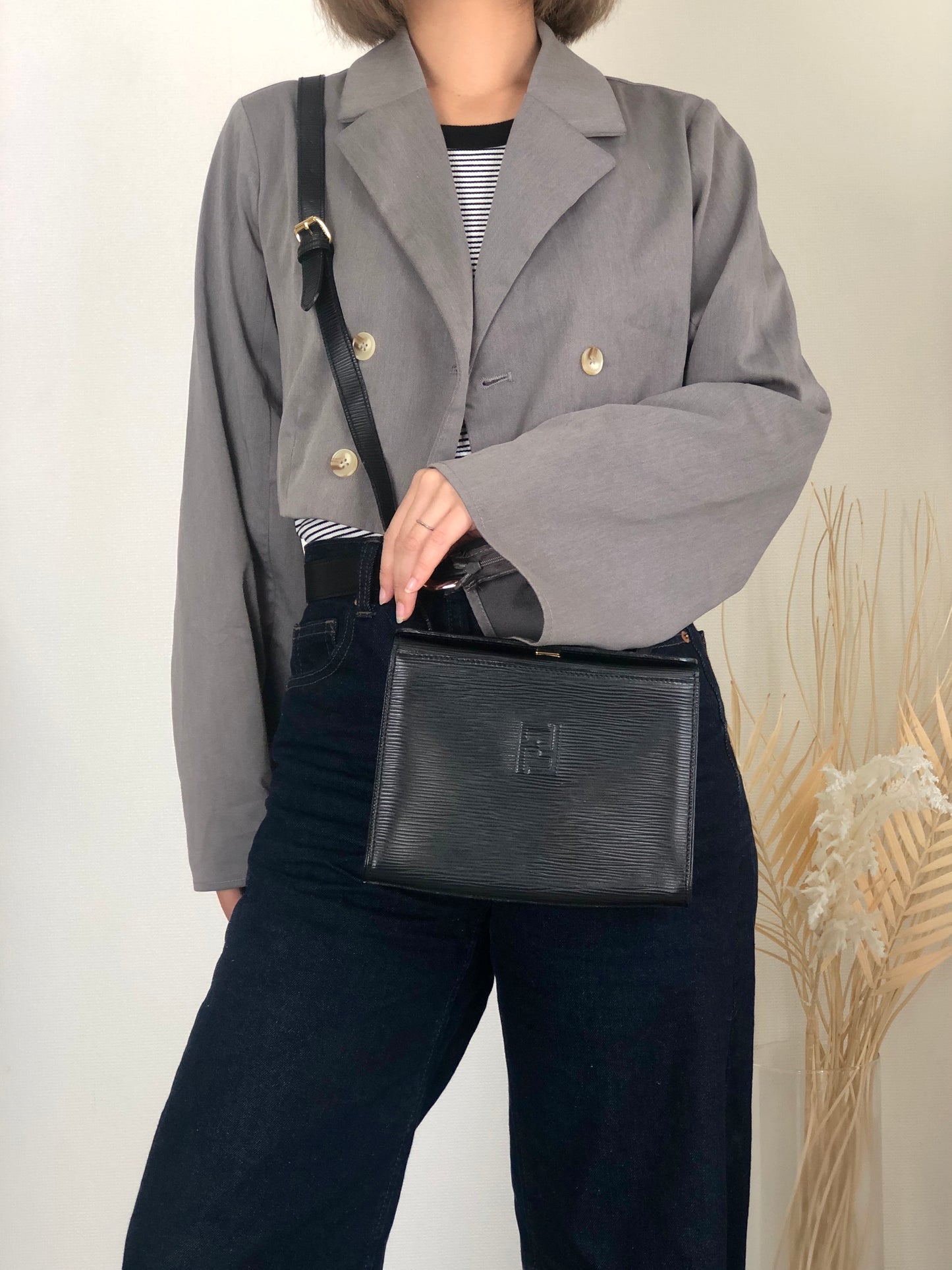 FENDI Logo Embossed Shoulder bag Black Vintage asc2di