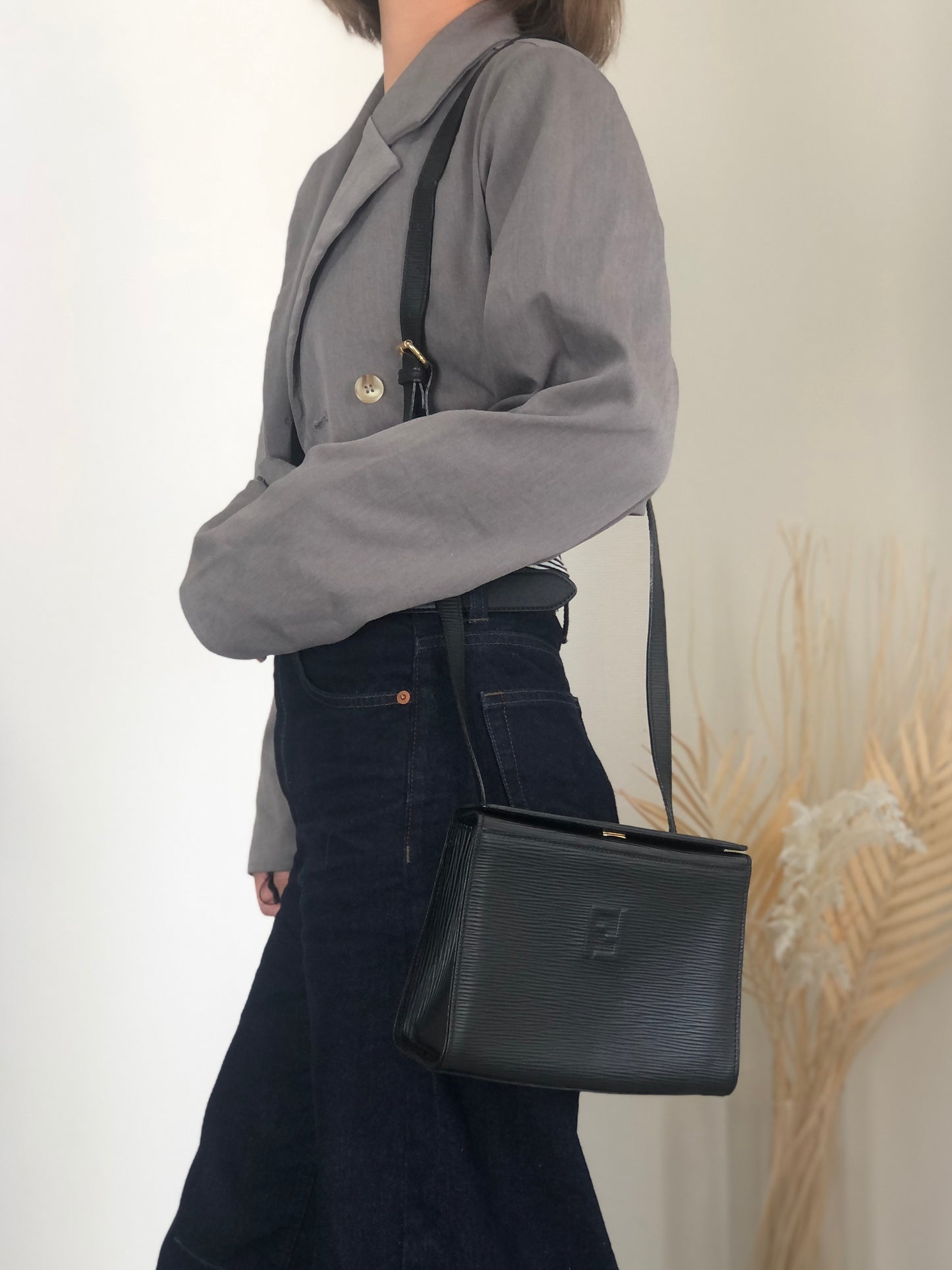 FENDI Logo Embossed Shoulder bag Black Vintage asc2di