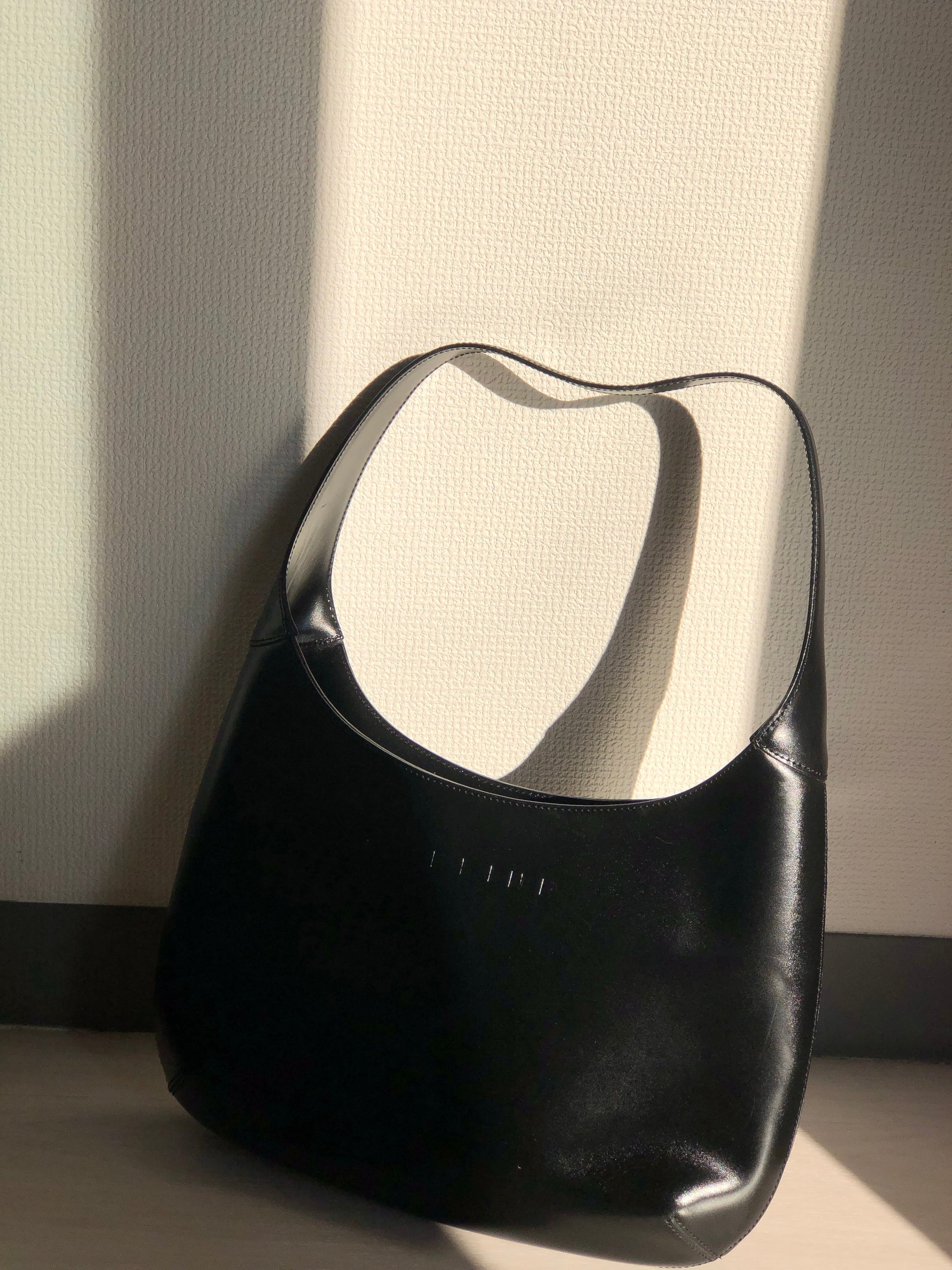 Guess Luxe Sling Bag With 2 dustbag - Triple A Ols Japan
