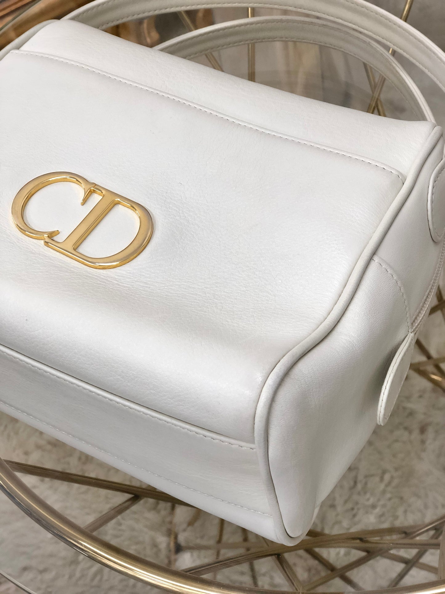 Christian Dior CD logo Leather handbag  White Vintage jnzf2z