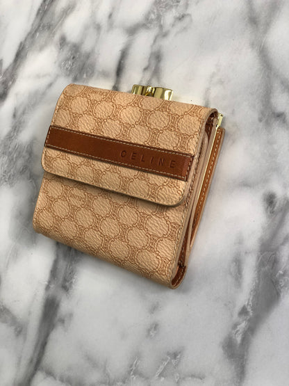 CELINE Macadam Logo Clasp Wallet Beige Vintage Old Celine 5yevmw