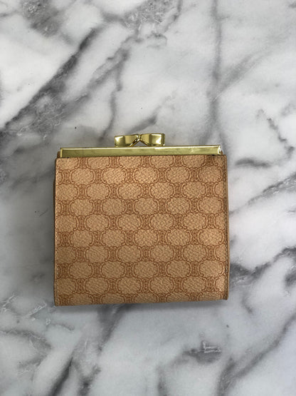 CELINE Macadam Logo Clasp Wallet Beige Vintage Old Celine 5yevmw