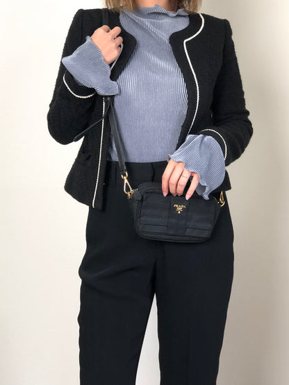 PRADA Logo Small Shoulder bag Black Vintage xg8z8w