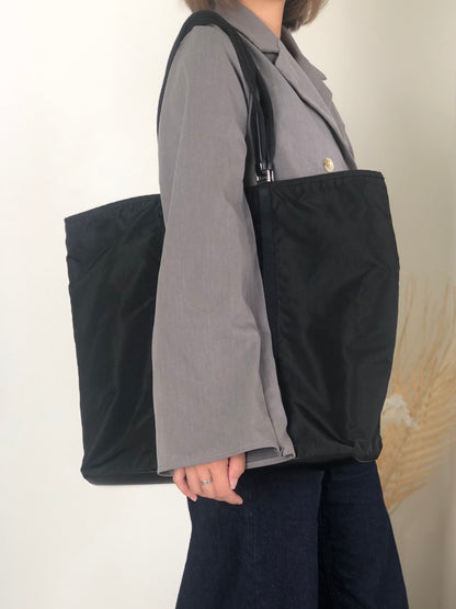 PRADA Tessuto Triangle Logo Totebag Black Vintage ehdcz6