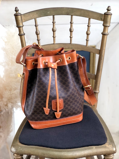 CELINE Macadam Blason Drawstring Bucket Shoulder bag Brown Vintage Old CELINE yxgawn