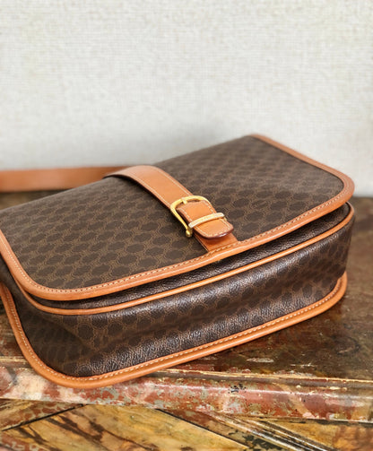 CELINE Macadam Front Buckle Flap Shoulder bag Brown Vintage Old CELINE kg6sjx