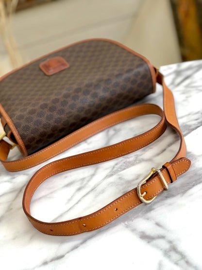 CELINE Macadam Blason Half Circle Crossbody Shoulder bag Brown vintage Old Celine x562cx