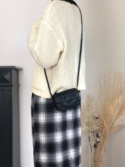 Christian Dior CD Logo Embossed Small Shoulder bag Black Vintage ee2nsk