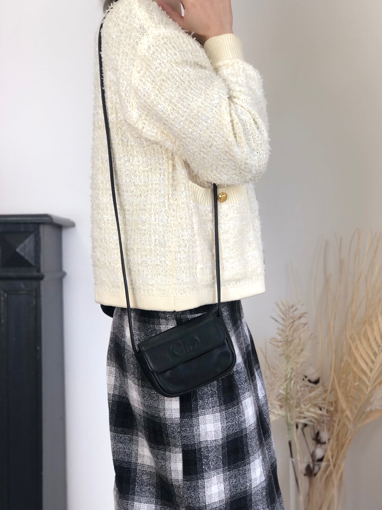 Christian Dior CD Logo Embossed Small Shoulder bag Black Vintage ee2nsk