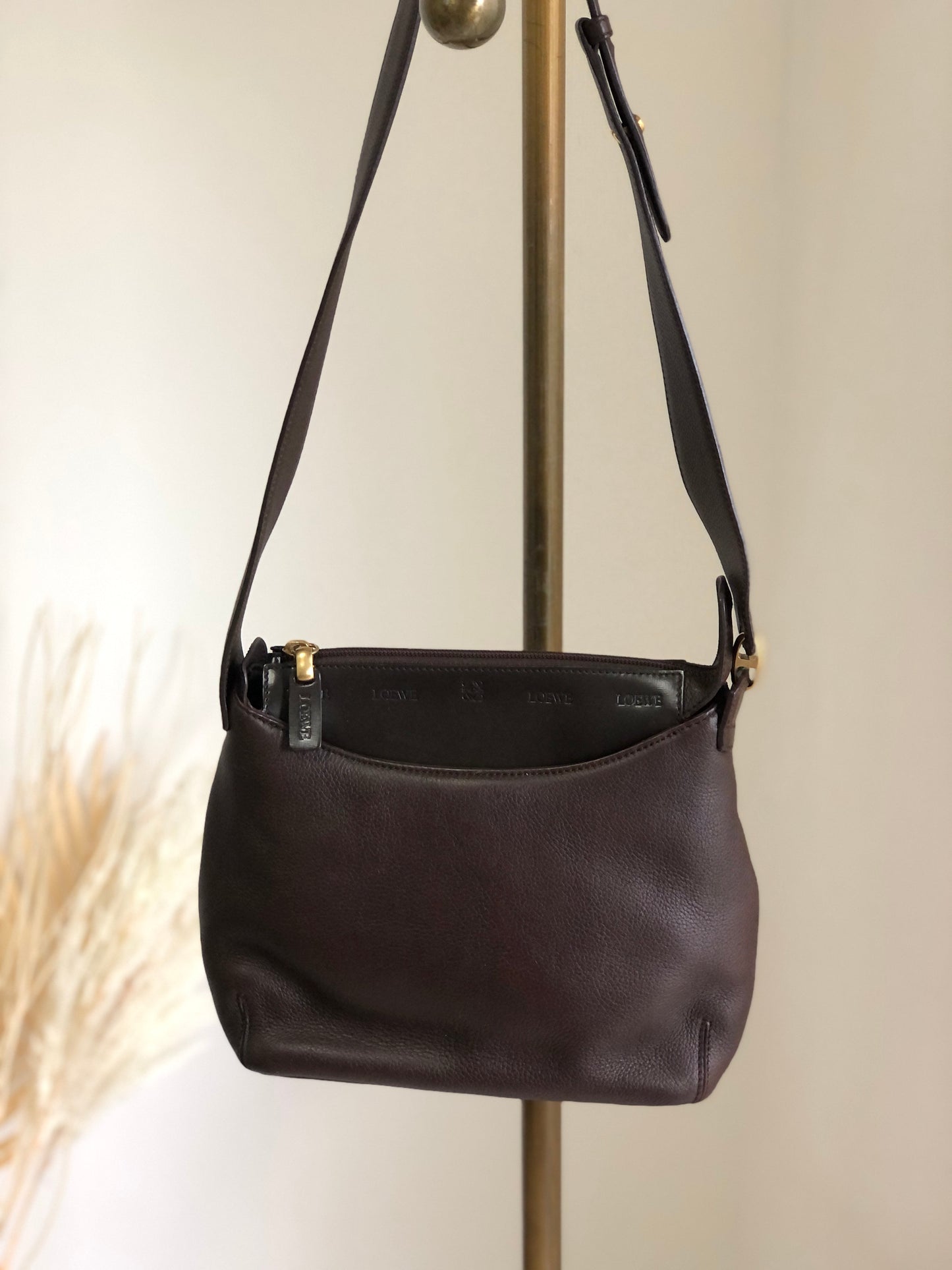 LOEWE Anagram Shoulder bag Brown Vintage i7gcdd