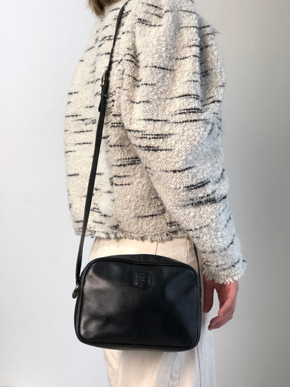 CELINE Blason Shoulder bag Black Vintage pdi5ij