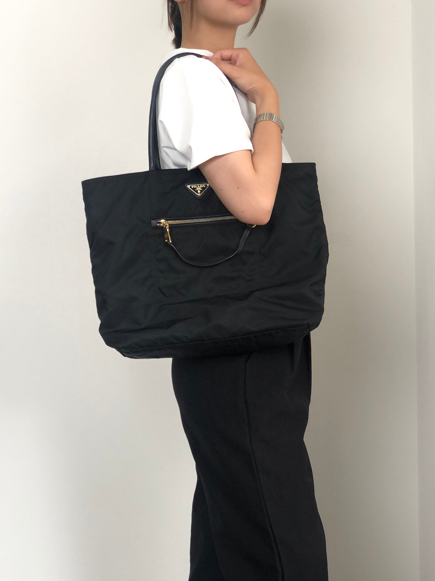 PRADA Tessuto Triangle Logo Front Pocket  Totebag Black Vintage 6rrumw