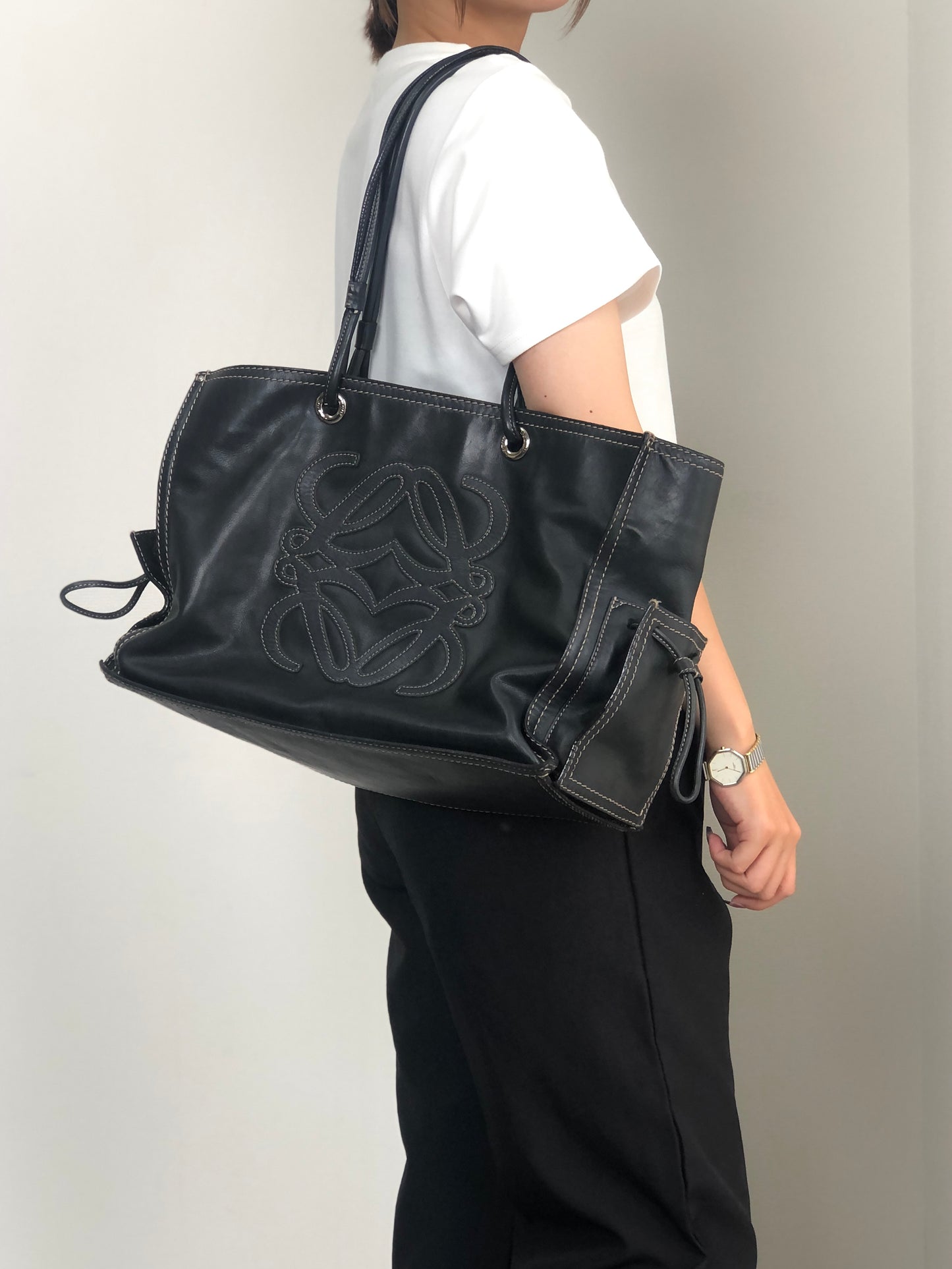 LOEWE Anagram Totebag Black Vintage 8r5k6b