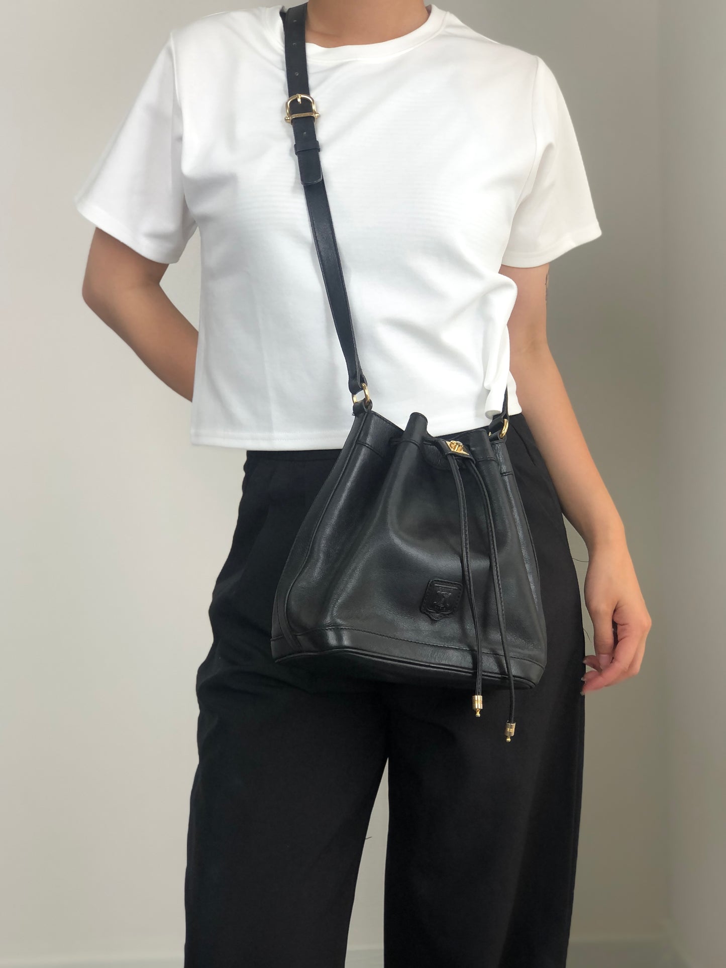 CELINE Blason Drawstring Shoulder bag Black Vintage 2vim3n