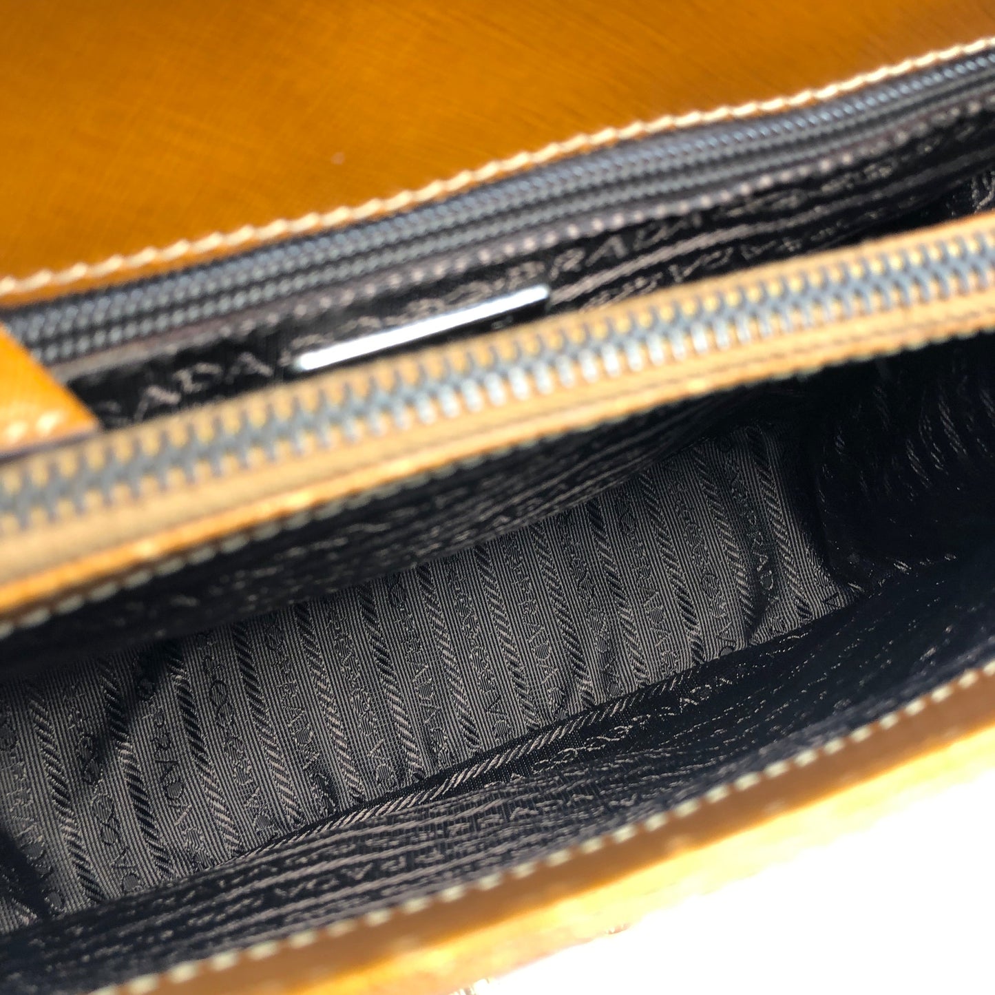 PRADA Metal Closure Top Handle Saffiano Leather Handbag Brown Vintage Old 2iytdz