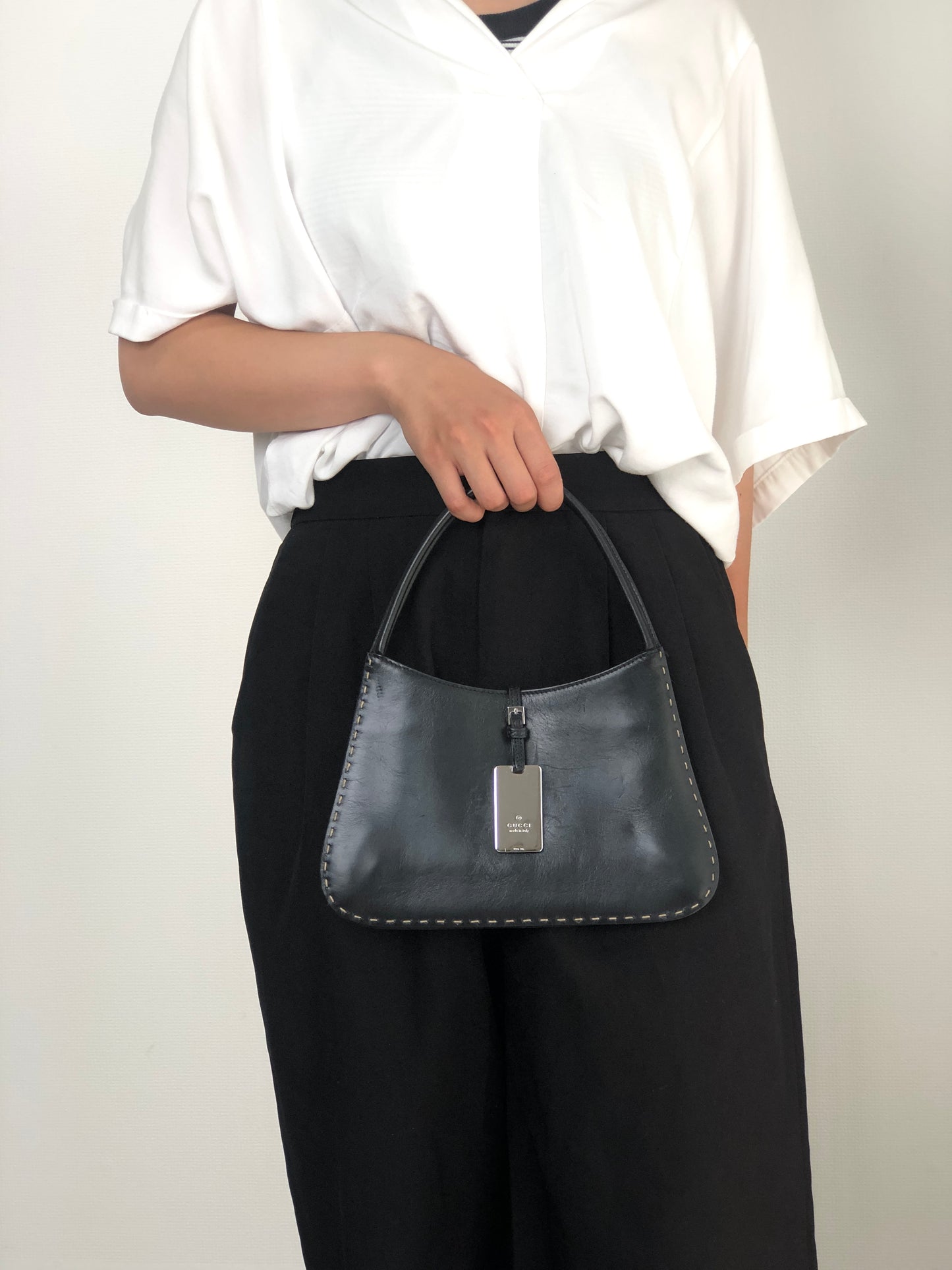 GUCCI Logo Shoulder bag Black Vintage 5yfah2