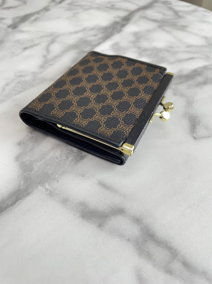 CELINE Macadam Blason Clasp Bifold wallet Brown Vintage Old Celine e72fbj