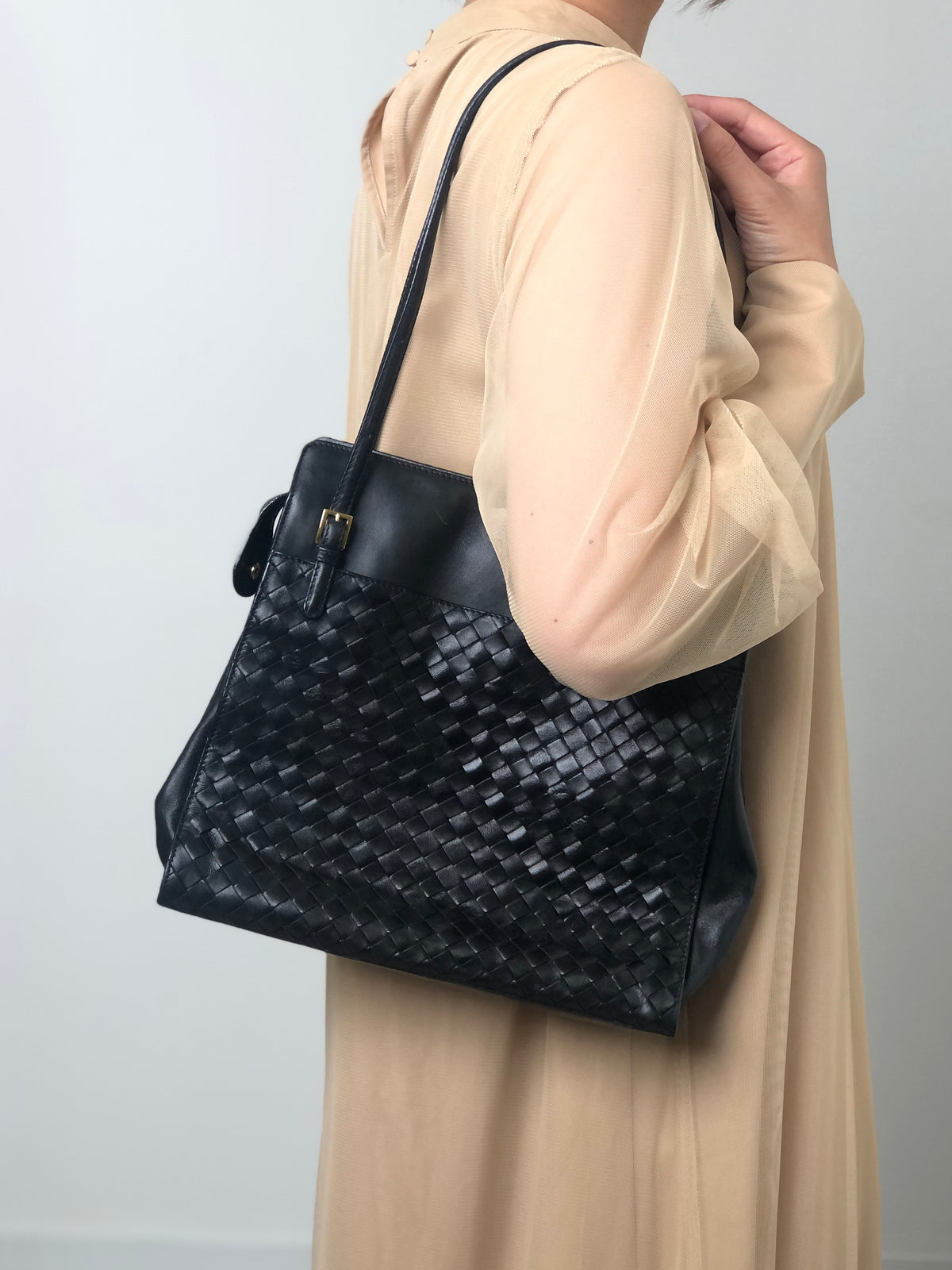 Bottega Veneta Intrecciato Handbag Shoulder bag Black Vintage egp857