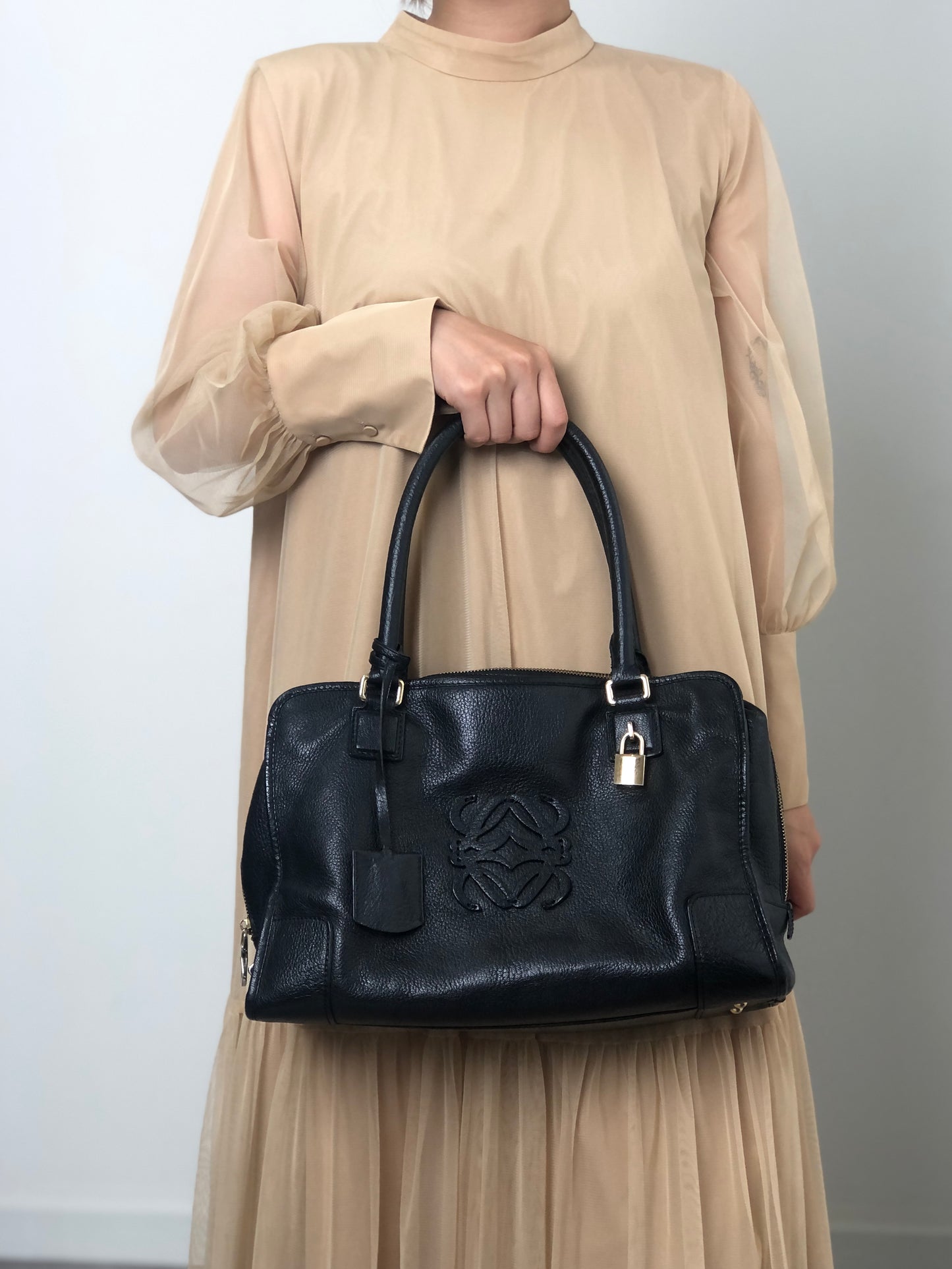 LOEWE Anagram Small Boston bag Handbag Black Vintage rtk3kf