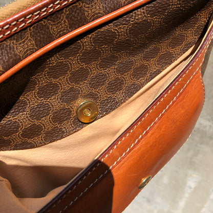 CELINE Macadam Blason Front Pocket Shoulder bag Brown Vintage Old CELINE 35ip77