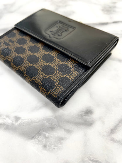 CELINE Macadam Blason Clasp Bifold wallet Brown Vintage Old Celine e72fbj