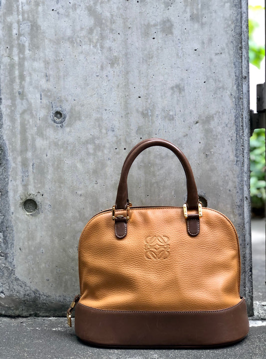 LOEWE  anagram Leather Bugatti Hand bag Brown kp5gpx