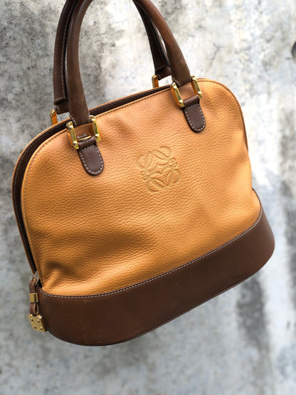 LOEWE  anagram Leather Bugatti Hand bag Brown kp5gpx