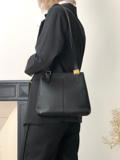 BURBERRY Logo Shoulder bag Black Vintage vrug8v