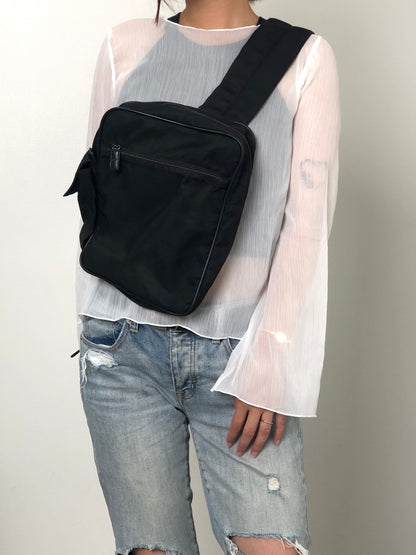 PRADA Tessuto Triangle Logo Sling bag Black Vintage p8ymye