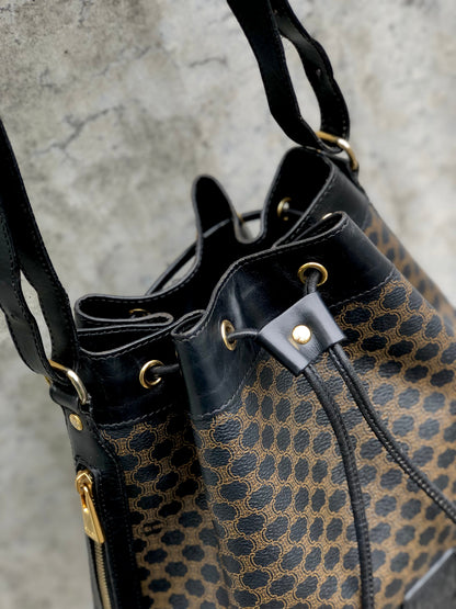 CELINE Macadam Blason Side Zipper Drawstring Shoulder bag Black Vintage Old Celine yabpd6